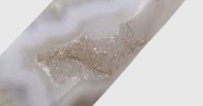 Druzy Agate wand close up picture of the stunning druze formation